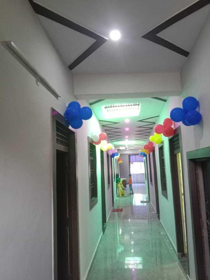 Oyo Shree G Hotel Agra  Buitenkant foto